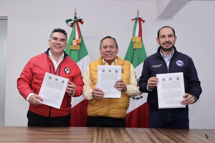 PAN, PRI y PRD registran ante INE Coalición Fuerza y Corazón por México para la Presidencia de la República y el Congreso de la Unión