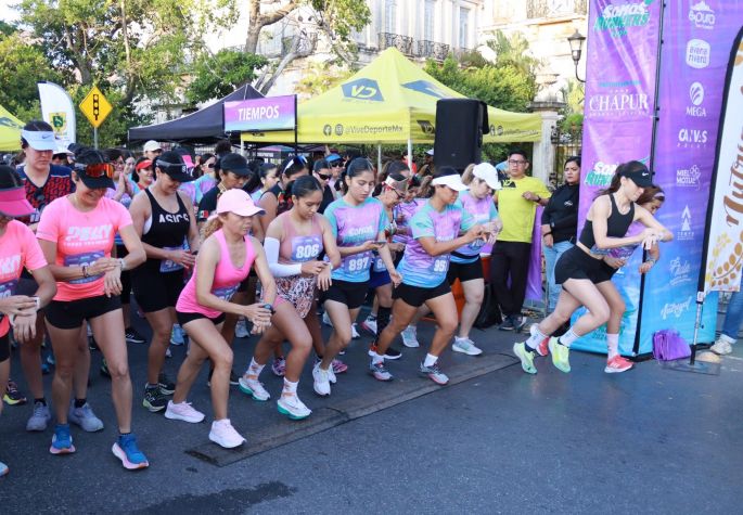Sofía Isaac Borges de la categoría submaster gana la Carrera Somos Runners Femenil de 10 kilómetros