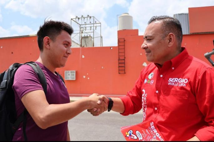 Sergio Vadillo patentiza apoyo a trabajadores afectados en el sector salud