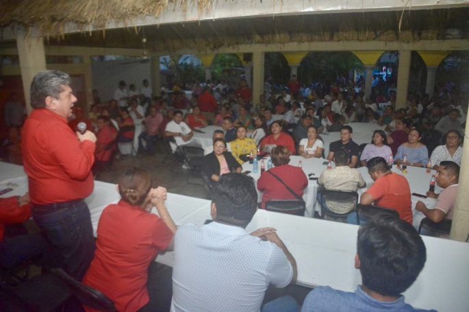 Inician los trabajos para la reorganización del PRI desde la base: Gaspar Quintal
