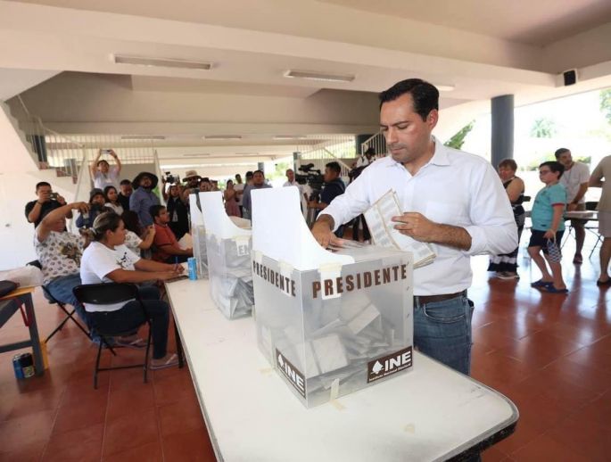 Mauricio Vila Dosal retomará su cargo de Gobernador de Yucatán en el primer minuto de este martes