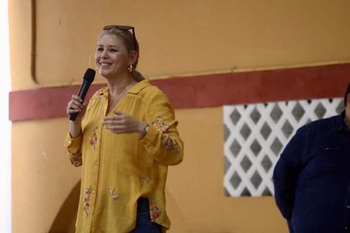 Con responsabilidad y trabajo comprometido se devolverá la confianza al pueblo de Yucatán: Verónica Camino Farjat