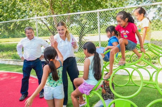Parques para el desarrollo pleno de niñas y niños en todas las zonas y comisarías de Mérida: Cecilia Patrón 