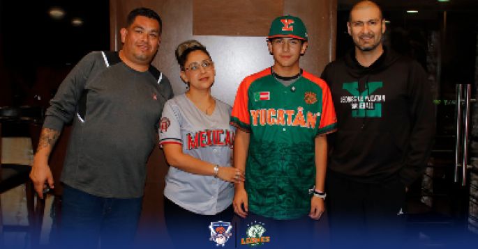 Joven de Mexicali firma con los Leones de Yucatán 