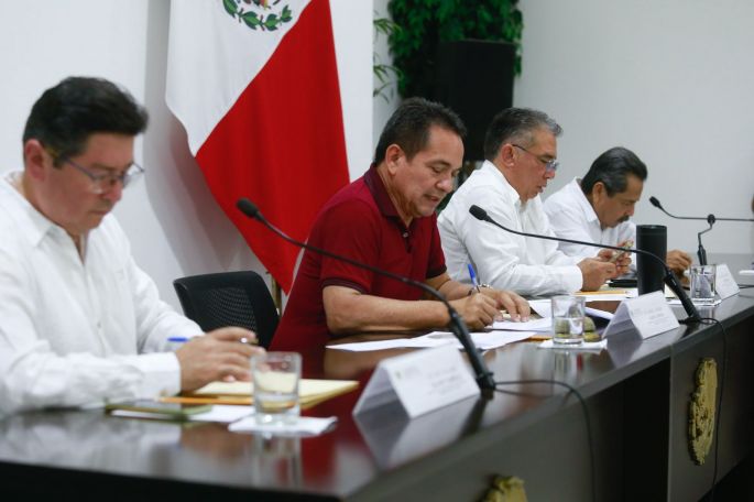 Distribuyen los proyectos presupuestales de los 106 municipios del Estado