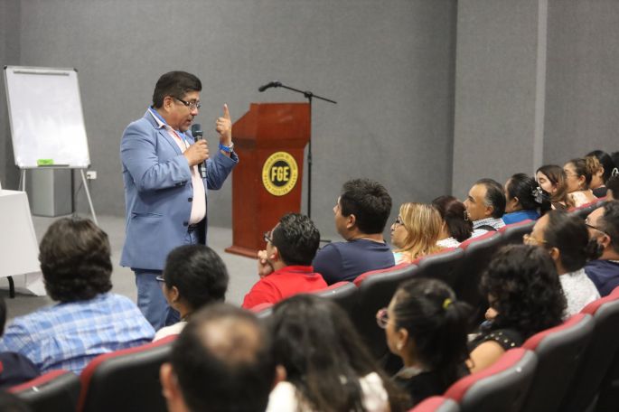 FGE capacita a más de 150 especialistas sobre Teoría del Delito