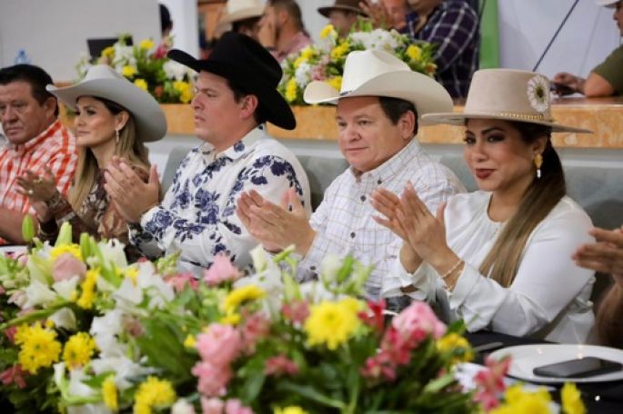 Encabeza el Gobernador Joaquín Díaz Mena la presentación de la Feria de Reyes Tizimín 2025