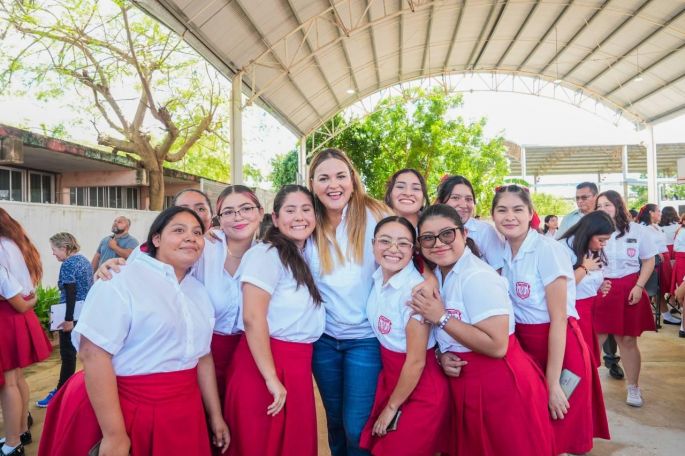 Presenta Cecilia Patrón programas para el cuidado y seguridad de las mujeres en Mérida.