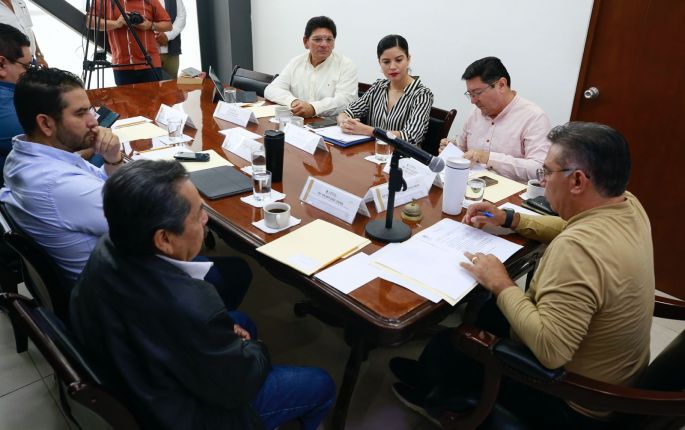 Dan continuidad al análisis de los proyectos presupuestales municipales para el 2025
