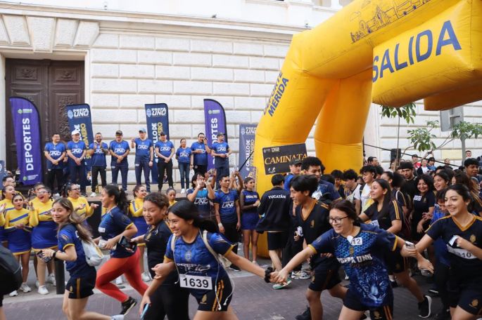 Preparatoria Uno realiza su tradicional carrera Vuelve a Casa