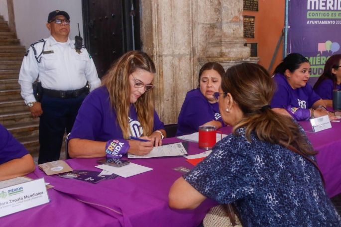 Cuenten con la alcaldía para eliminar las violencias y vivir tranquilas: Cecilia Patrón a las meridanas