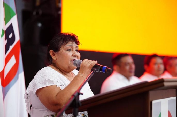 La mujer será orgullosa representante en el PRI: Gaspar Quintal 