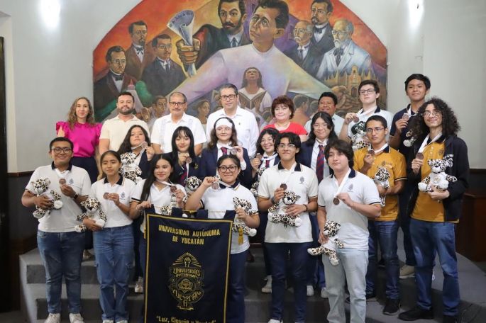 Estudiantes UADY suben al pódium en la Olimpiada Mexicana de Filosofía