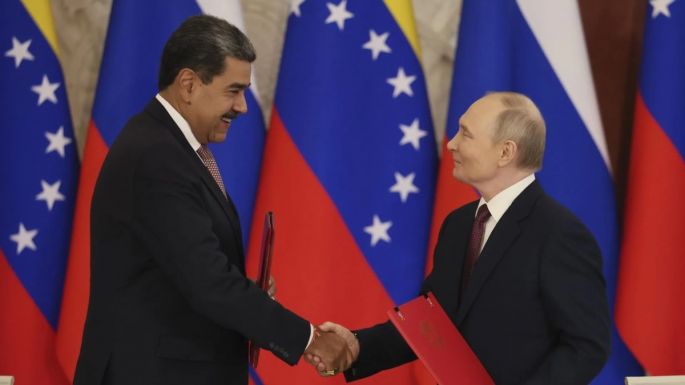 Putin y Maduro firman en el Kremlin un Acuerdo de Asociación Estratégica y Cooperación