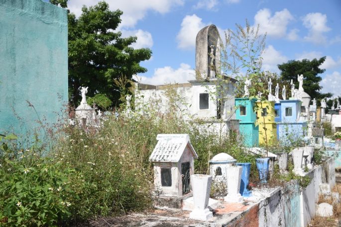 Ampliación de cementerios en comisarías de Mérida