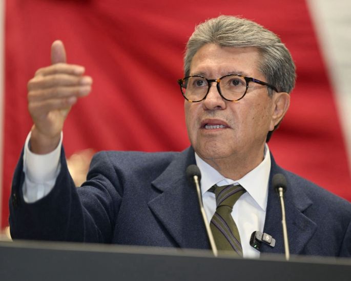 Ricardo Monreal pide a coordinadores de los grupos parlamentarios retomar el debate fluido y respetuoso