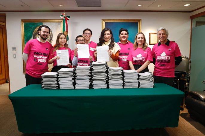Recibe Cámara de Diputados primera iniciativa ciudadana en materia electoral
