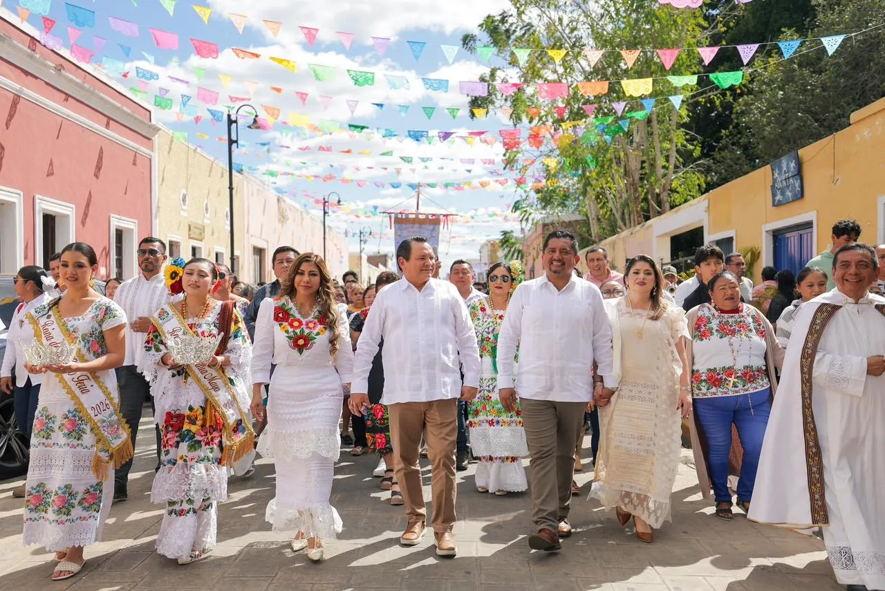 Gobernador Joaquín Díaz Mena impulsa tradiciones en Valladolid