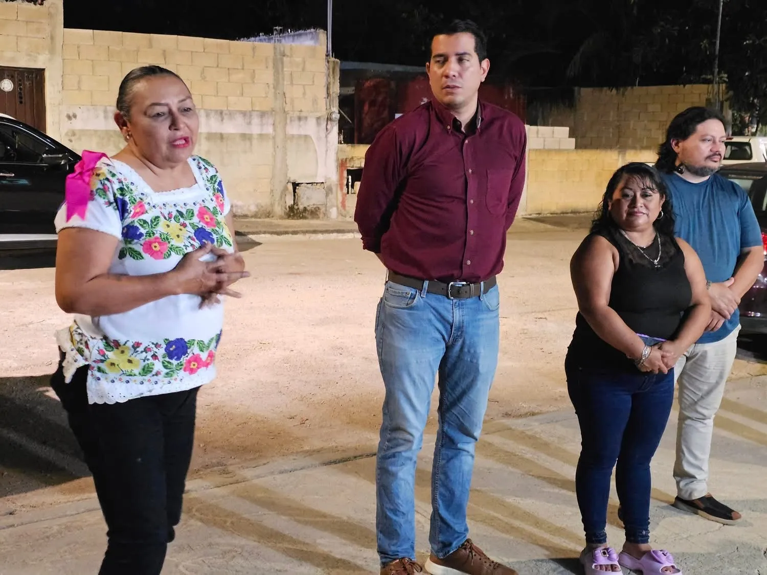 Óscar Brito recorre colonias de Mérida y refuerza el trabajo en territorio