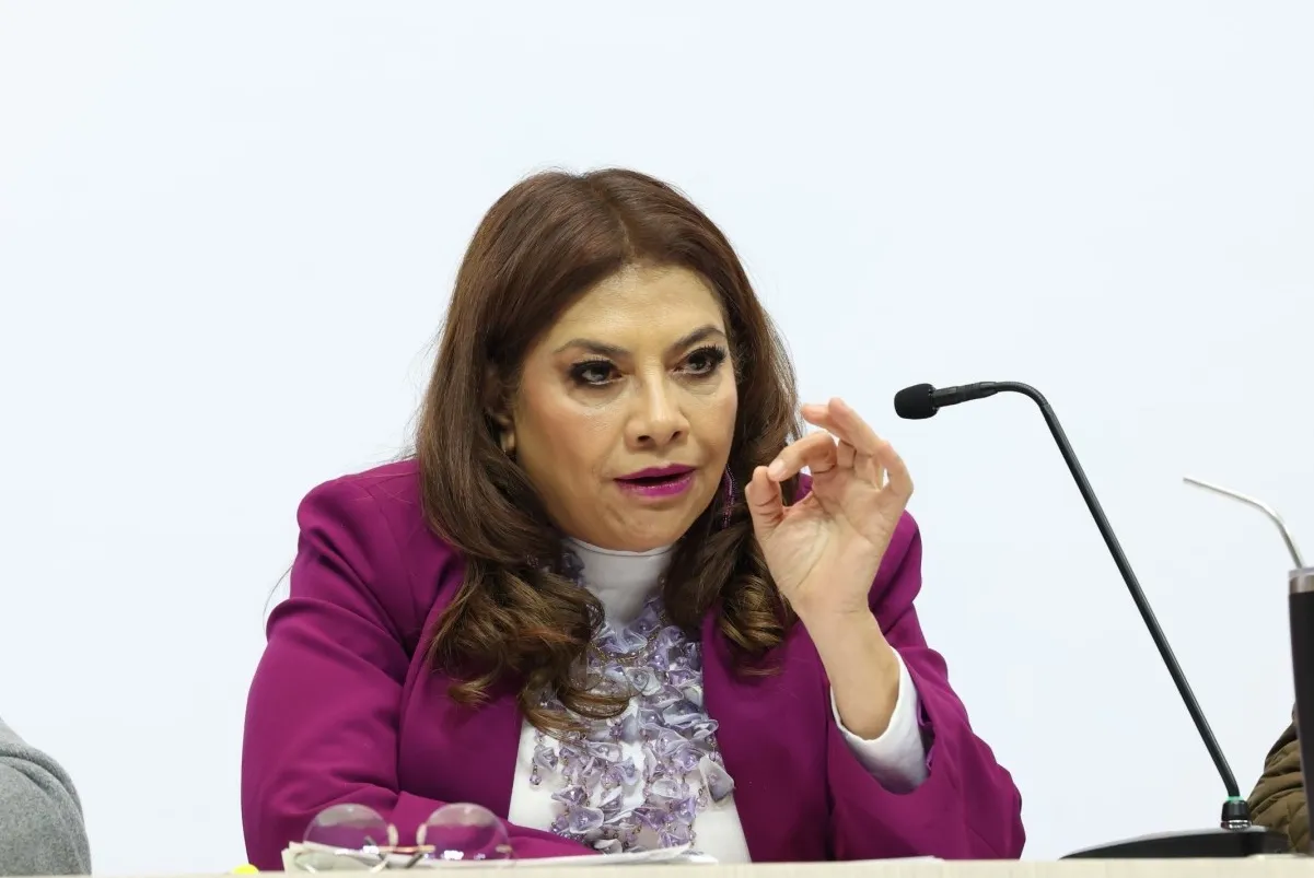 Pide Clara Brugada á periodistas “bajarle” a la nota roja en la CDMX
