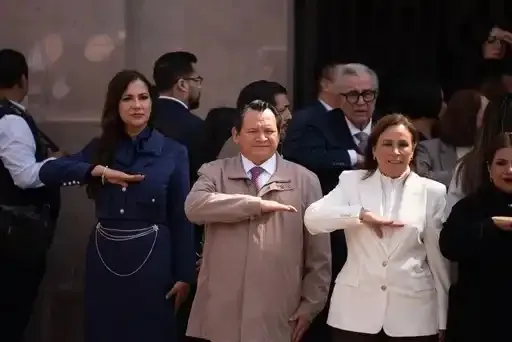 Gobernador Joaquín Díaz Mena acompaña a la Presidenta Claudia Sheinbaum en el 109 Aniversario de la Constitución