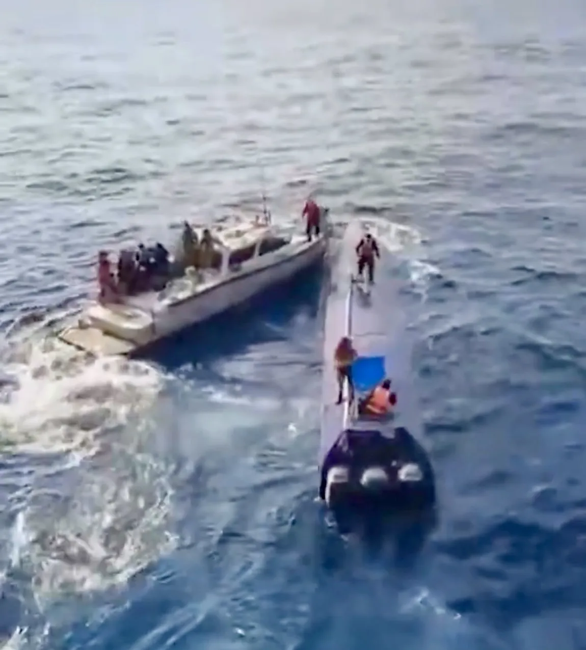 Aseguran narcosubmarino con varias toneladas de cocaina en costas mexicanas