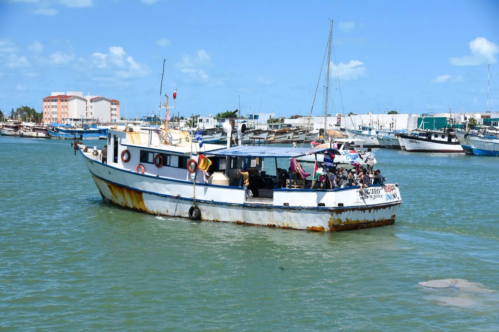 Zarpa el “Maguro” desde Yucatán con 36 toneladas de ayuda rumbo a Cuba