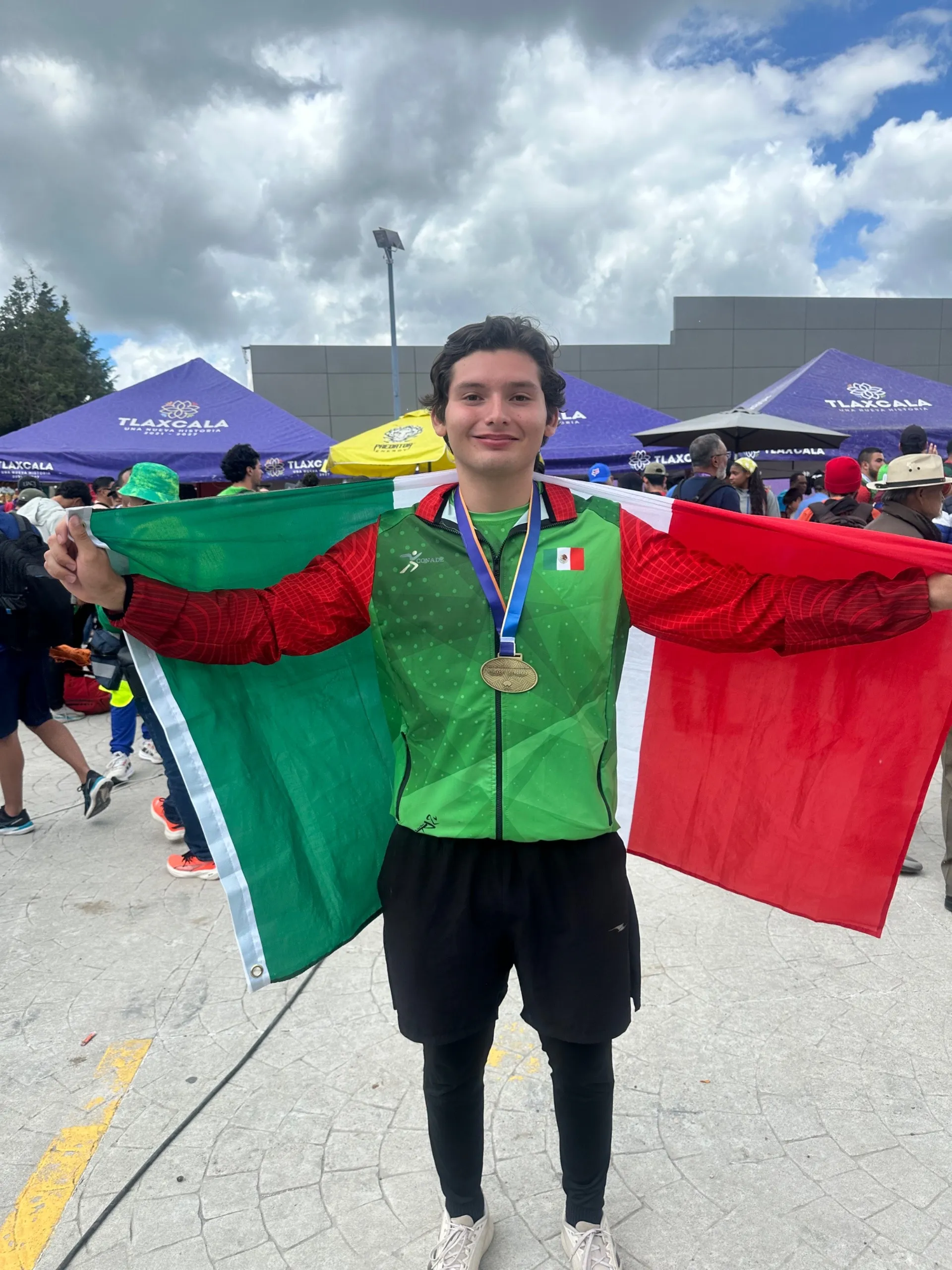 Oro para Yucatán: universitario se corona campeón del NACAC Sub-23 en lanzamiento de martillo