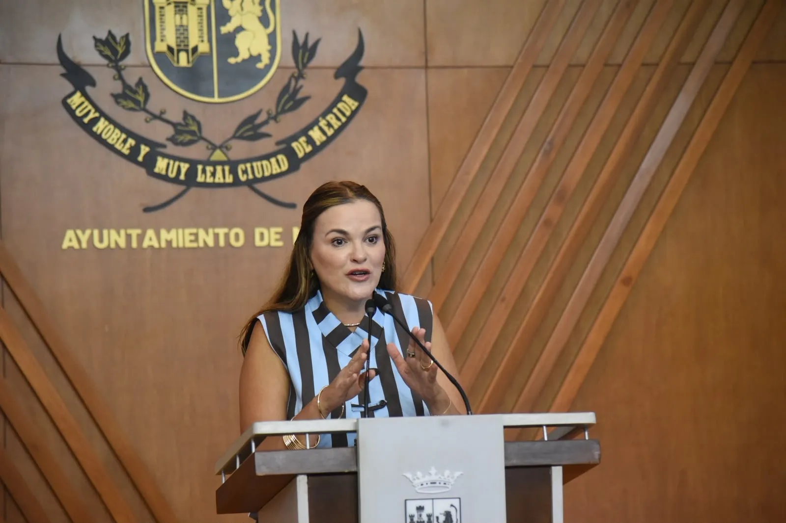 Cecilia Patrón descarta confrontación con Naomi Peniche: “No voy a entrar en grillas”