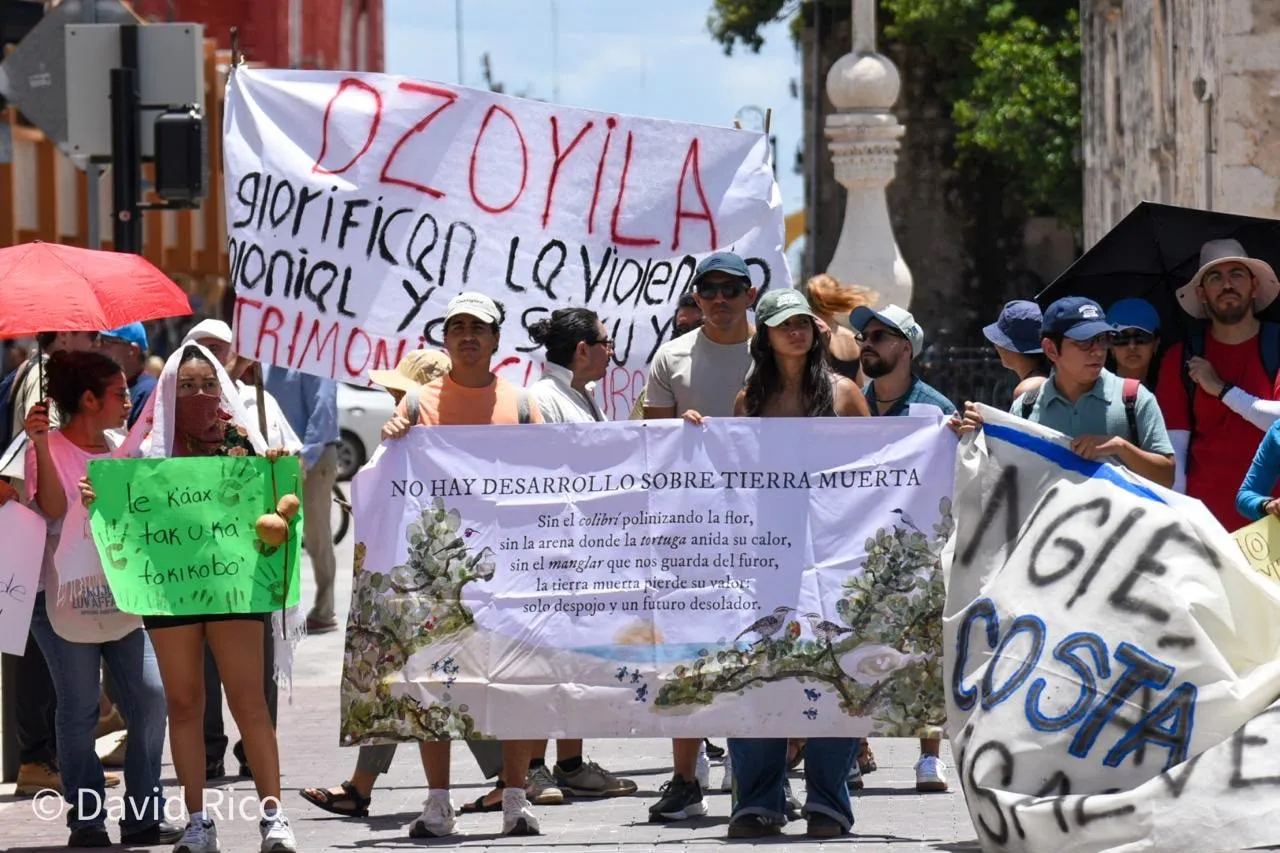 “¡El territorio no se vende!”: Pueblos mayas toman las calles de Mérida contra el despojo y los megaproyectos