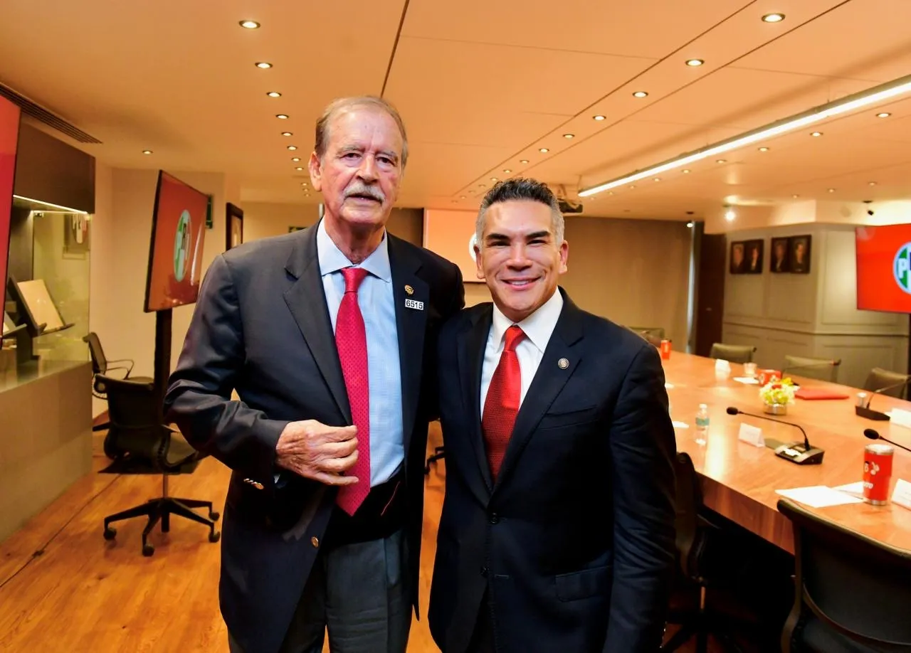 PRI y Vicente Fox llaman a cerrar filas en defensa de la democracia