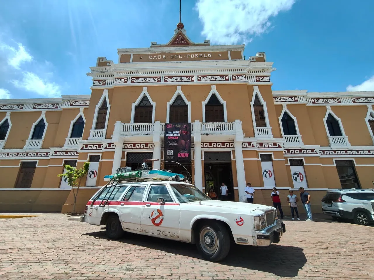 Casa del Pueblo impulsa a emprendedores y acerca servicios de salud a familias yucatecas