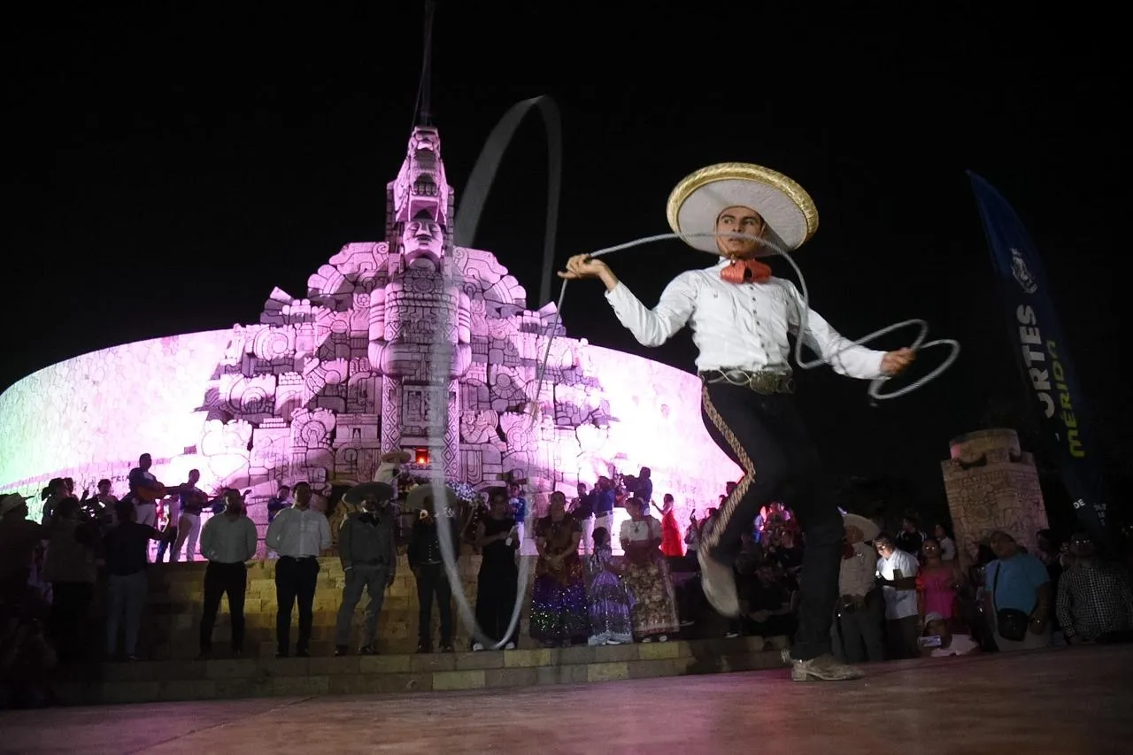 A caballo y con orgullo: la charrería toma Paseo de Montejo