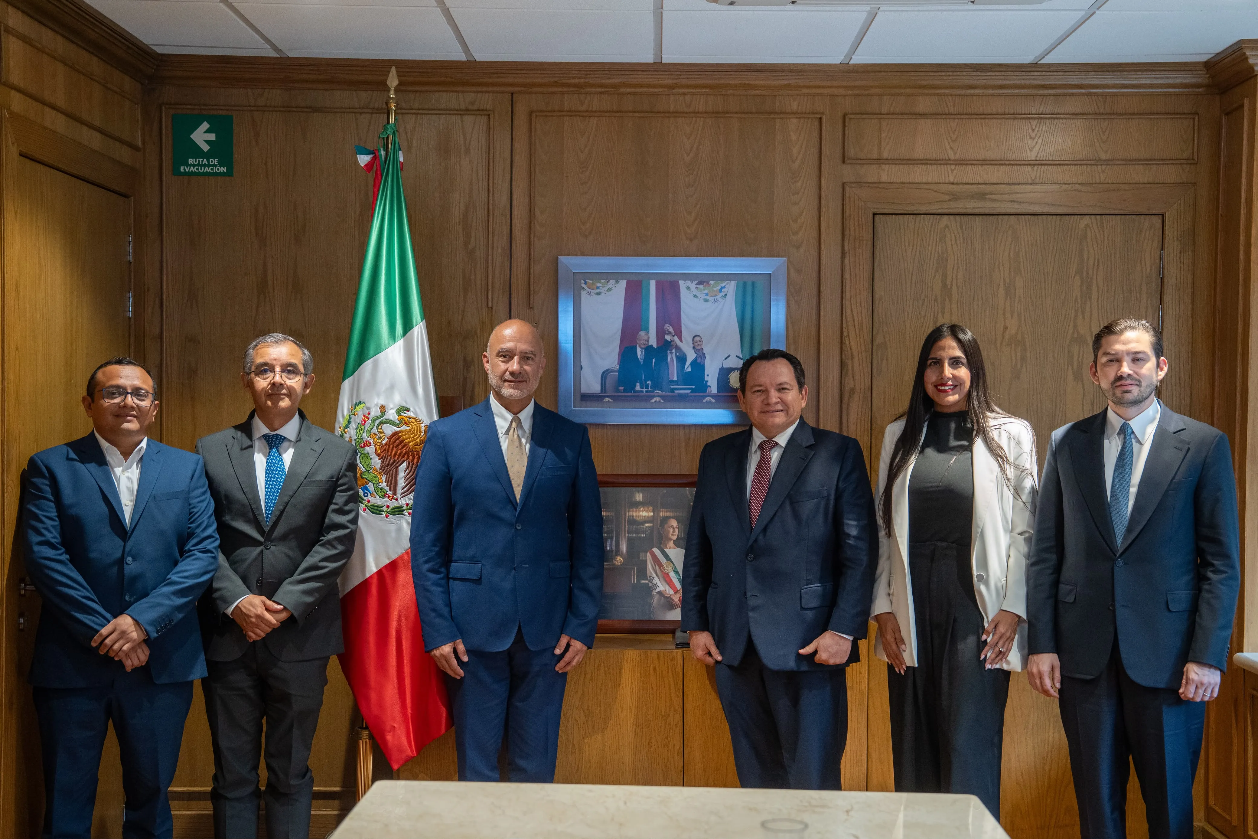 Yucatán y la SICT fortalecen la agenda de infraestructura estratégica y avanzan en las vialidades del Plan Bienestar Metropolitano