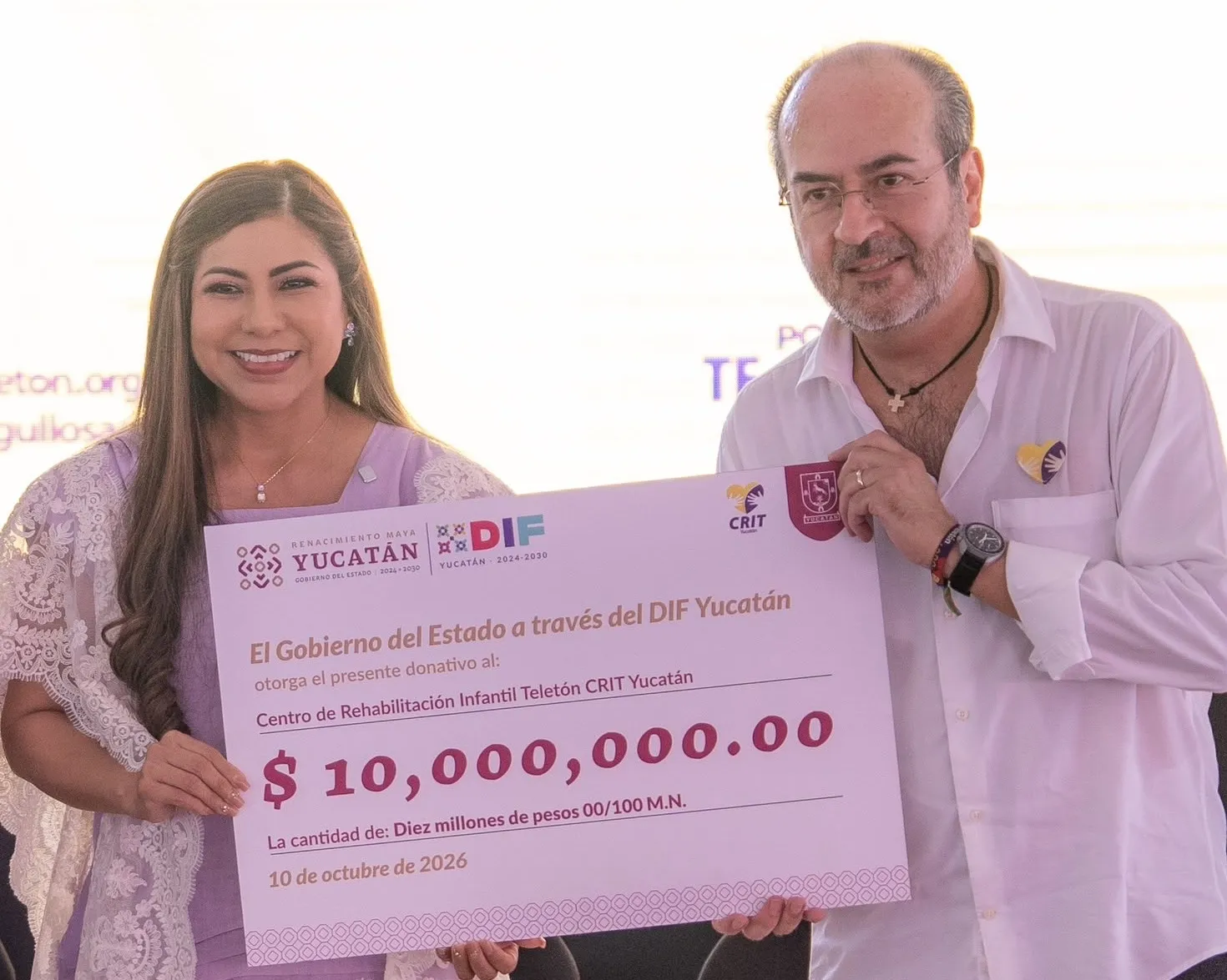 DIF Yucatán entrega 10 millones de pesos al Teletón para fortalecer la atención del autismo