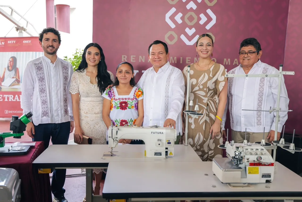 Anny horneaba en su estufa; hoy estrena horno industrial: 164 negocios reciben equipo del Gobierno del Estado